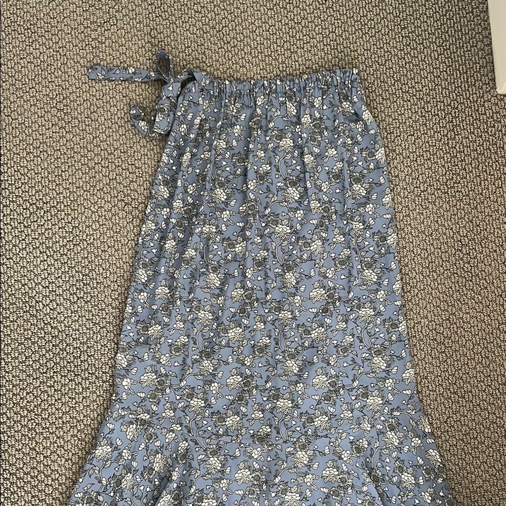 Max Studio Light Blue Maxi Floral Wrap Skirt with Bow tie waist band size XS - Picture 7 of 9